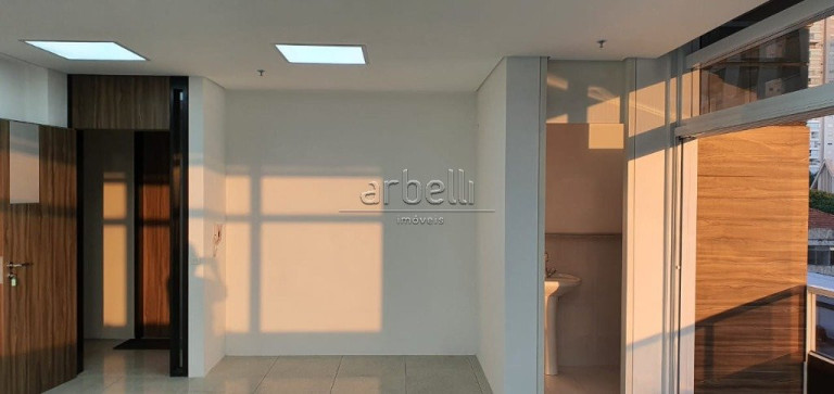 Imagem Sala Comercial à Venda ou Locação, 43 m² em Lapa - São Paulo Imagem Sala Comercial à Venda ou Locação, 43 m² em Lapa - São Paulo