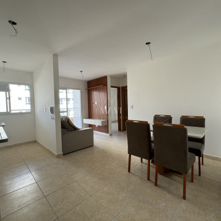 Imagem Apartamento com 2 Quartos à Venda, 60 m² em Guilhermina - Praia Grande