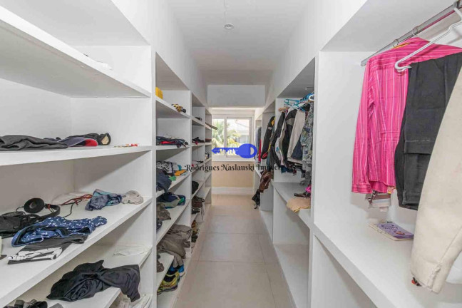 Imagem Casa com 5 Quartos à Venda, 1.800 m² em Barra Da Tijuca - Rio De Janeiro Imagem Casa com 5 Quartos à Venda, 1.800 m² em Barra Da Tijuca - Rio De Janeiro