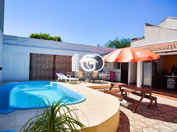 Imagem Casa com 3 Quartos à Venda, 170 m² em Centro - Laguna