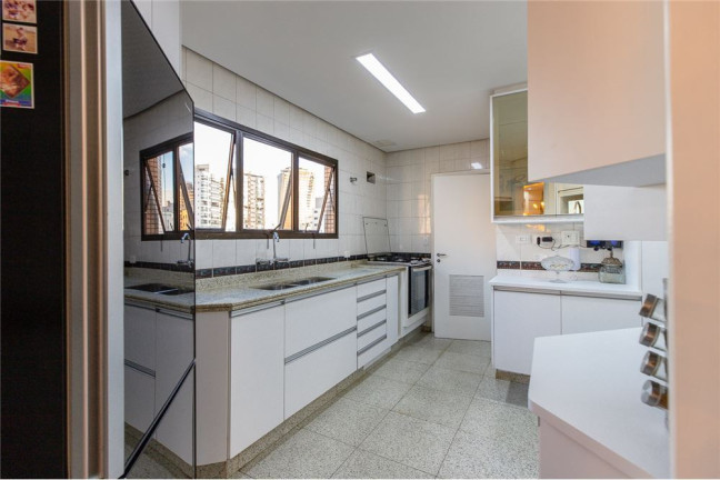 Imagem Imóvel com 4 Quartos à Venda, 327 m² em Chácara Klabin - São Paulo