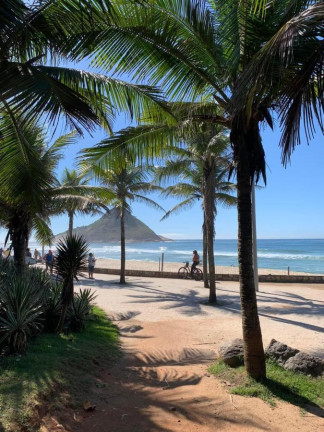 Apartamento com 2 Quartos à Venda,  em Recreio Dos Bandeirantes - Rio De Janeiro