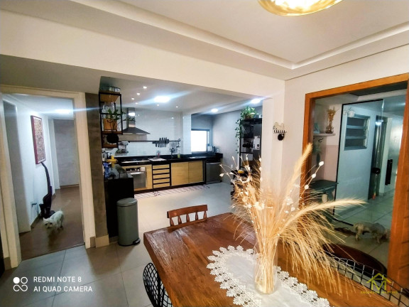 Imagem Casa com 4 Quartos à Venda, 280 m² em Praia Da Costa - Vila Velha Imagem Casa com 4 Quartos à Venda, 280 m² em Praia Da Costa - Vila Velha