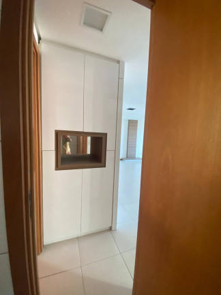Imagem Apartamento com 3 Quartos à Venda, 114 m² em Aquiraz