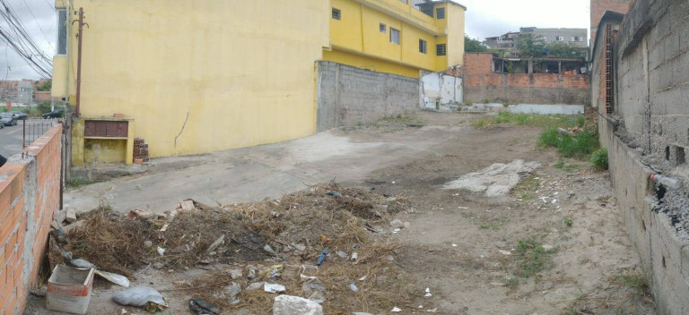 Terreno à Venda, 250 m² em Osasco