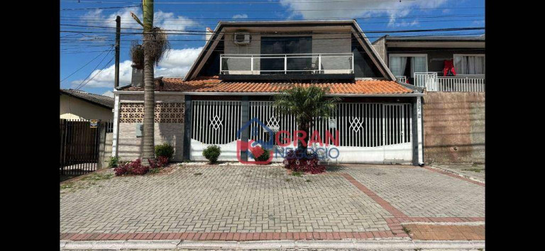 Casa com 3 Quartos à Venda, 186 m² em Alto Boqueirão - Curitiba