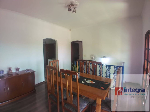 Imagem Casa com 4 Quartos à Venda, 205 m² em Vila Camargo - Limeira Imagem Casa com 4 Quartos à Venda, 205 m² em Vila Camargo - Limeira