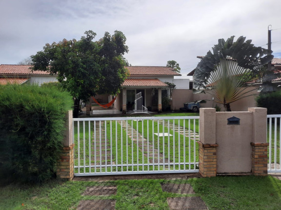 Imagem Casa de Condomínio com 3 Quartos à Venda, 130 m² em Centro - Aquiraz