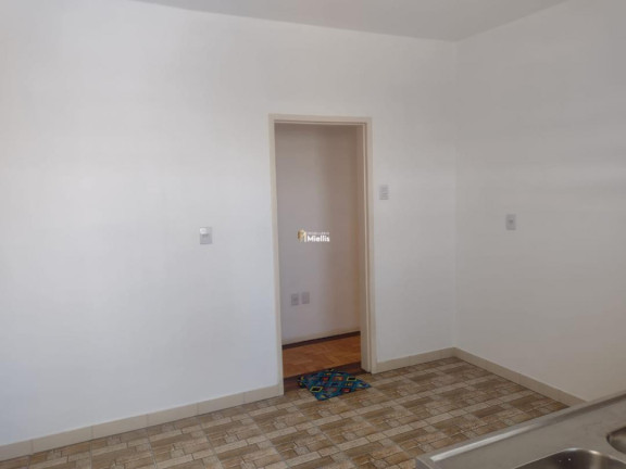 Imagem Imóvel com 2 Quartos à Venda, 70 m² em Menino Deus - Porto Alegre Imagem Imóvel com 2 Quartos à Venda, 70 m² em Menino Deus - Porto Alegre