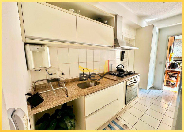 Imagem Apartamento com 3 Quartos à Venda, 94 m² em Jardim Tupanci - Barueri