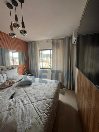 Imagem Apartamento com 2 Quartos à Venda, 47 m² em Areias - Camboriú