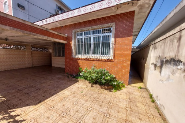 Sobrado com 5 Quartos à Venda,  em Vila Valença - São Vicente