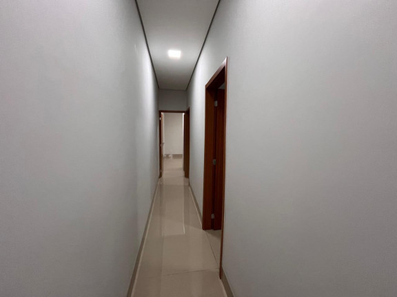 Imagem Casa com 3 Quartos à Venda, 100 m² em Jardim Shangri-la - Cuiabá