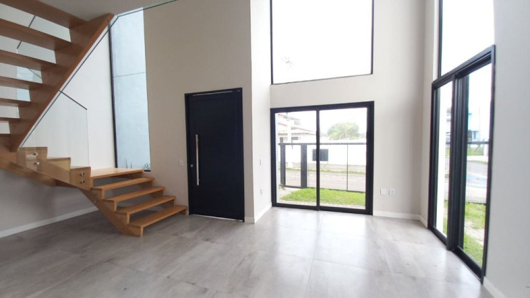 Imagem Sobrado com 3 Quartos à Venda, em Centro - Imbé Imagem Sobrado com 3 Quartos à Venda, em Centro - Imbé