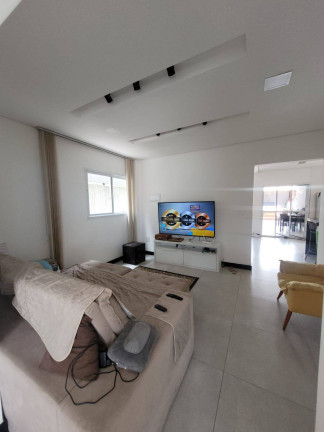 Imagem Casa com 3 Quartos à Venda, 400 m² em Solemar - Praia Grande
