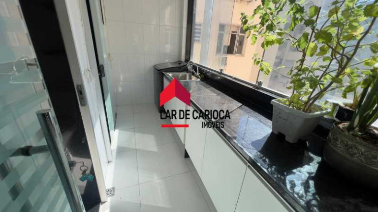 Imagem Apartamento com 3 Quartos à Venda, 272 m² em Copacabana - Rio De Janeiro Imagem Apartamento com 3 Quartos à Venda, 272 m² em Copacabana - Rio De Janeiro