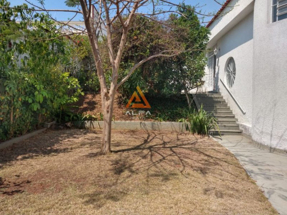 Imagem Casa com 4 Quartos à Venda, 378 m²