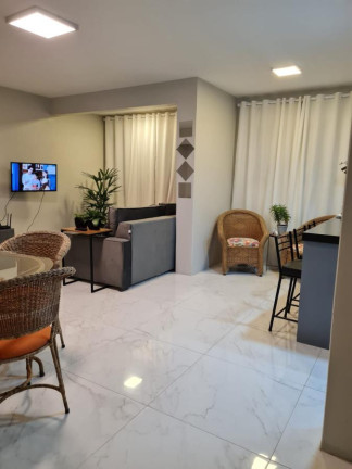 Imagem Apartamento com 2 Quartos à Venda, 65 m² em Centro - Balneário Camboriú