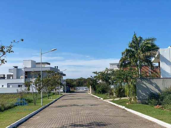 Terreno à Venda, 396 m² em Campeche - Florianópolis
