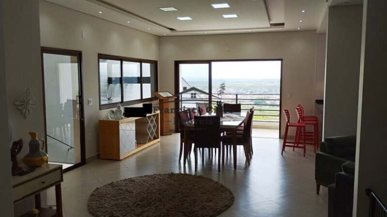 Imagem Sobrado com 3 Quartos à Venda, 456 m² em Village Mantiqueira - Guaratinguetá Imagem Sobrado com 3 Quartos à Venda, 456 m² em Village Mantiqueira - Guaratinguetá