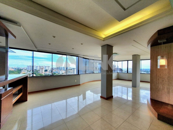 Imagem Imóvel com 3 Quartos à Venda, 312 m² em Jardim Itu - Porto Alegre Imagem Imóvel com 3 Quartos à Venda, 312 m² em Jardim Itu - Porto Alegre