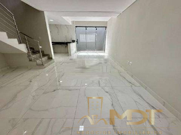 Imagem Casa com 3 Quartos à Venda, 128 m² em Santa Mônica - Belo Horizonte Imagem Casa com 3 Quartos à Venda, 128 m² em Santa Mônica - Belo Horizonte