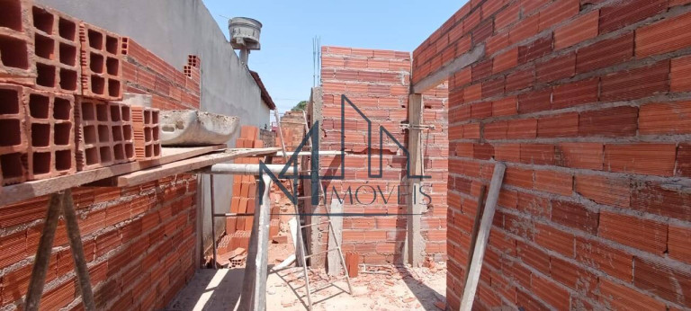 Casa com 3 Quartos à Venda, 180 m² em Independência - 3º Complemento - Aparecida De Goiânia