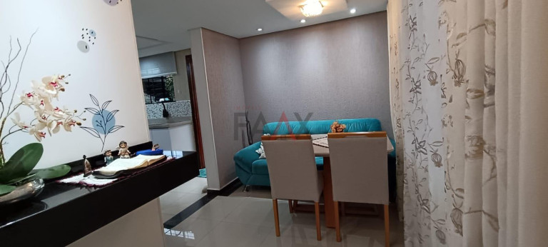 Imagem Casa com 4 Quartos à Venda, 255 m² em Boqueirão - Guarapuava Imagem Casa com 4 Quartos à Venda, 255 m² em Boqueirão - Guarapuava