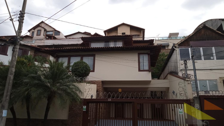 Imagem Casa com 4 Quartos à Venda, 400 m² em São Bento - Belo Horizonte Imagem Casa com 4 Quartos à Venda, 400 m² em São Bento - Belo Horizonte