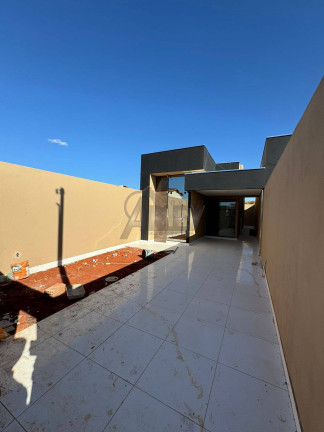 Casa com 2 Quartos à Venda,  em Acácias - Montes Claros