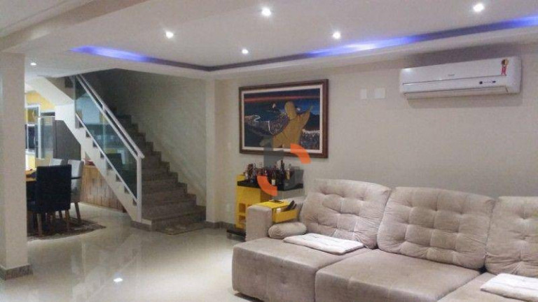 Casa com 5 Quartos à Venda, 218 m² em Califórnia - Nova Iguaçu