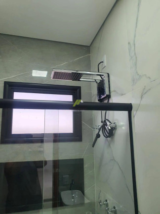 Imagem Casa de Condomínio com 3 Quartos à Venda, 159 m²