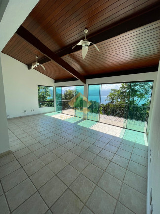 Imagem Casa com 3 Quartos à Venda, 227 m² em Ponta Grossa - Ubatuba Imagem Casa com 3 Quartos à Venda, 227 m² em Ponta Grossa - Ubatuba