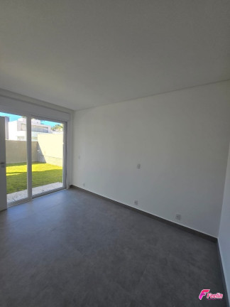 Imagem Casa de Condomínio com 4 Quartos à Venda, 220 m² em Cachoeira Do Bom Jesus - Florianópolis