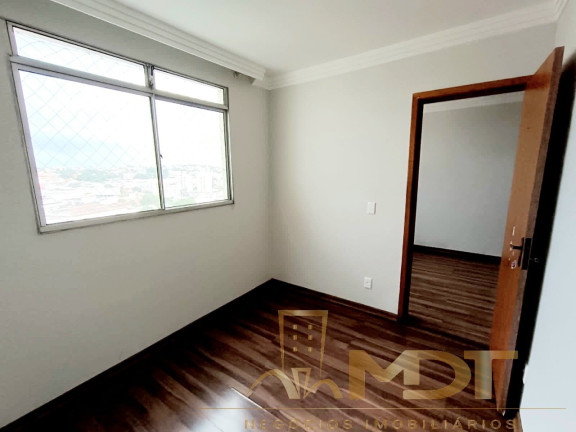 Imagem Imóvel com 3 Quartos à Venda, 120 m² em Parque São Pedro (venda Nova) - Belo Horizonte