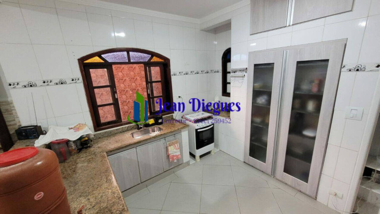 Imagem Casa com 5 Quartos à Venda, 178 m² em Canto Do Forte - Praia Grande Imagem Casa com 5 Quartos à Venda, 178 m² em Canto Do Forte - Praia Grande