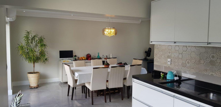 Casa com 3 Quartos à Venda, 278 m² em Jardim Tendá - Porto Feliz