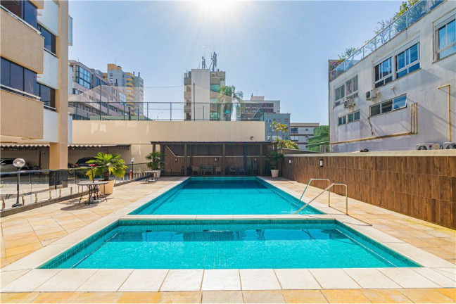 Imagem Apartamento com 3 Quartos à Venda, 129 m² em Menino Deus - Porto Alegre