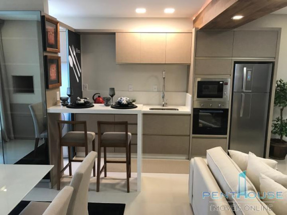 Imagem Apartamento com 2 Quartos à Venda, 71 m² em Centro - Camboriú