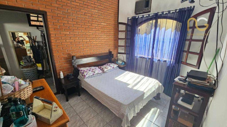 Imagem Casa com 3 Quartos à Venda, 165 m² em Canto Do Forte - Praia Grande Imagem Casa com 3 Quartos à Venda, 165 m² em Canto Do Forte - Praia Grande