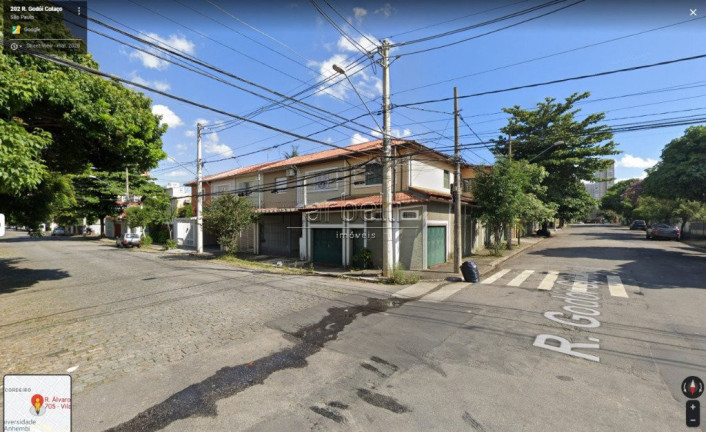 Casa com 4 Quartos à Venda, 250 m² em Vila Cordeiro - São Paulo