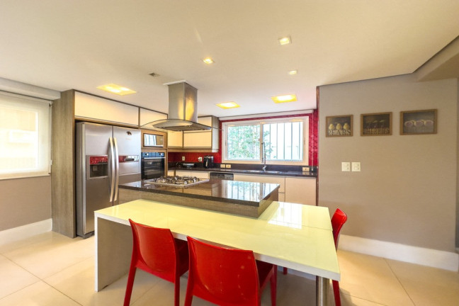 Imagem Apartamento com 3 Quartos à Venda, 258 m² em Petrópolis - Porto Alegre Imagem Apartamento com 3 Quartos à Venda, 258 m² em Petrópolis - Porto Alegre