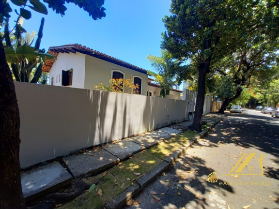 Imagem Casa com 4 Quartos à Venda, 300 m² em Horto Florestal - Salvador Imagem Casa com 4 Quartos à Venda, 300 m² em Horto Florestal - Salvador