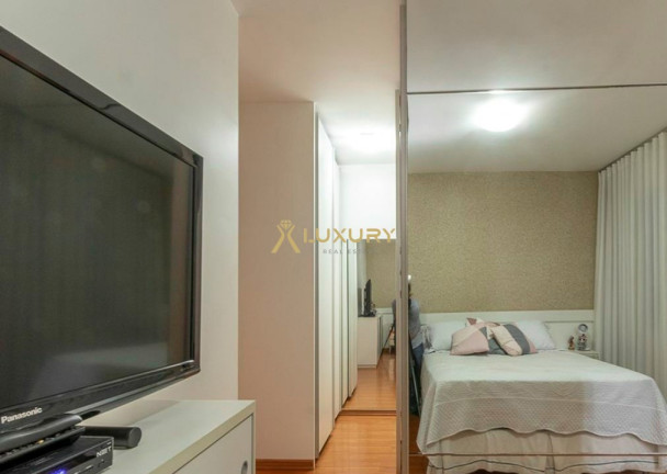 Imagem Imóvel com 4 Quartos à Venda, 134 m² em Vila Da Serra - Nova Lima Imagem Imóvel com 4 Quartos à Venda, 134 m² em Vila Da Serra - Nova Lima