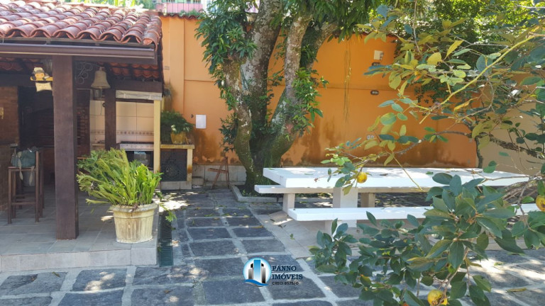 Imagem Casa com 6 Quartos à Venda, 600 m² em Zona Rural - Mangaratiba Imagem Casa com 6 Quartos à Venda, 600 m² em Zona Rural - Mangaratiba
