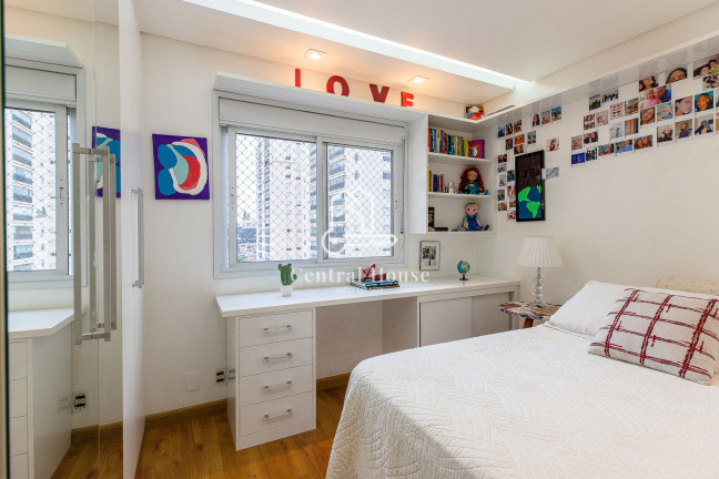 Imagem Apartamento com 3 Quartos à Venda, 133 m² em Jardim Campo Grande - São Paulo