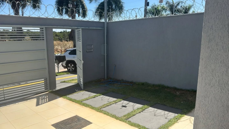 Imagem Casa com 3 Quartos à Venda, 115 m² em Residencial Flamingo - Goiania Imagem Casa com 3 Quartos à Venda, 115 m² em Residencial Flamingo - Goiania