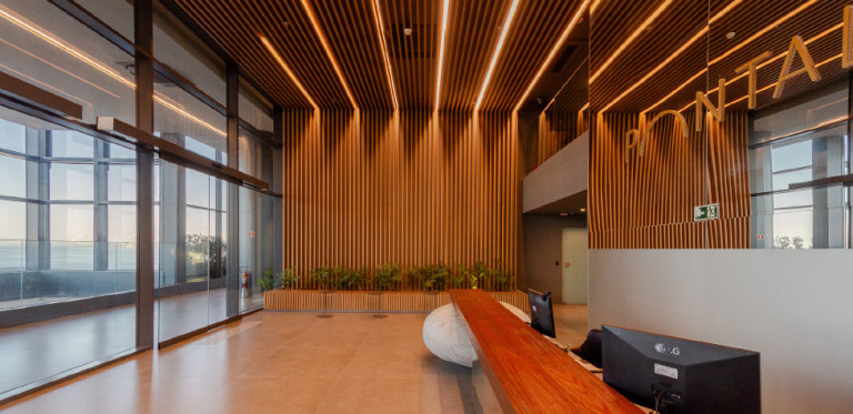 Sala Comercial à Venda, 59 m² em Praia De Belas - Porto Alegre