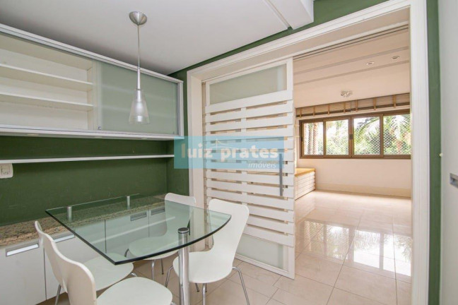 Imagem Apartamento com 3 Quartos à Venda, 190 m² em Petrópolis - Porto Alegre