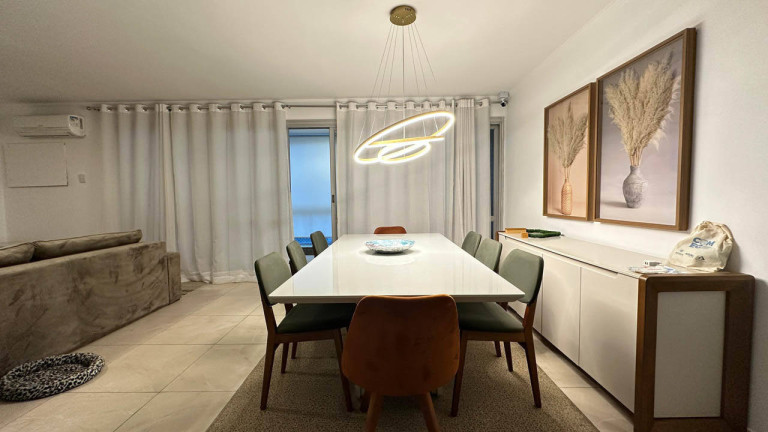 Imagem Apartamento com 3 Quartos à Venda, 174 m² em Pitangueiras - Guarujá